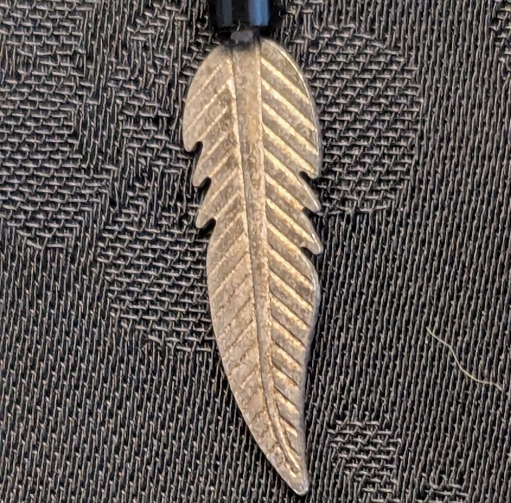 Vintage Native American Liquid Silver Sterling Dreamcatcher Pendant Necklace - Picture 8 of 12